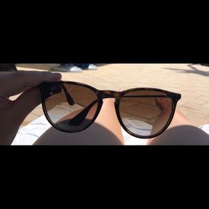 POLARIZED Tortoise Ray Bans with case